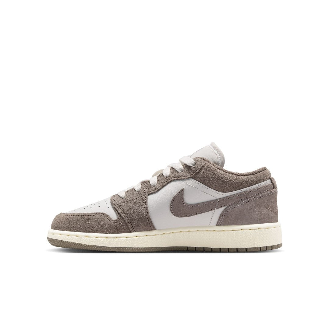 Air Jordan 1 Low  Shoes