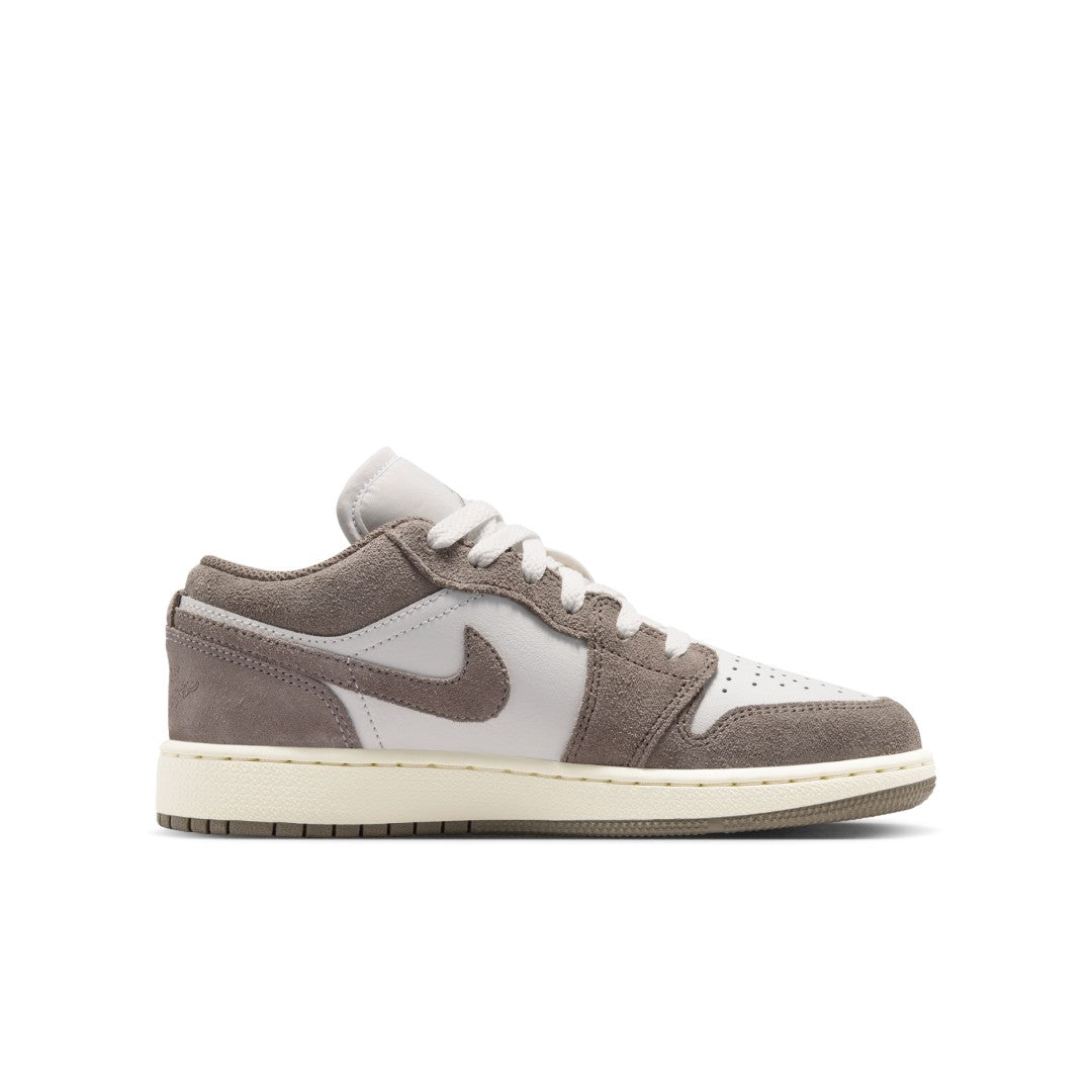 Air Jordan 1 Low  Shoes