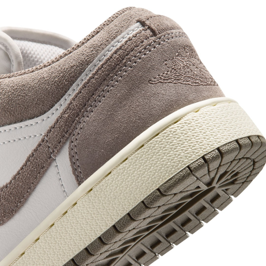 Air Jordan 1 Low  Shoes