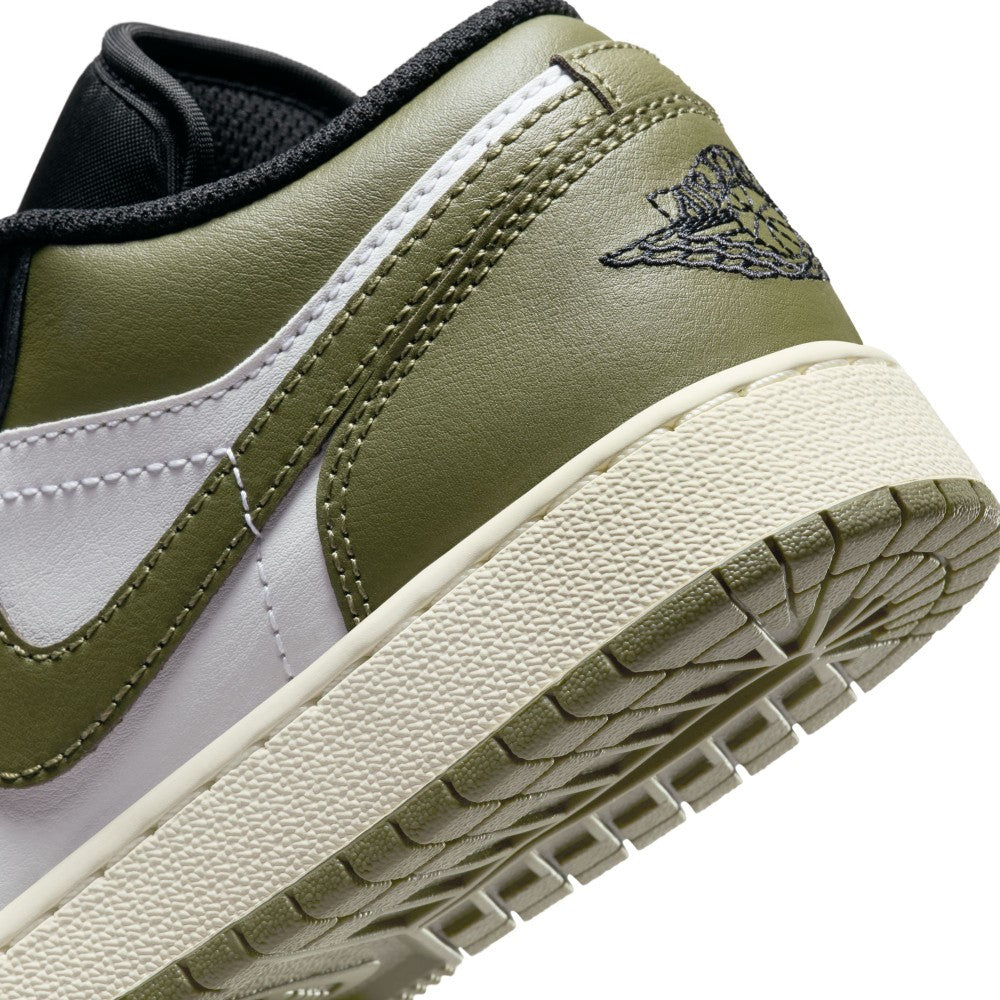 Air Jordan 1 Low Bg Lifestyle Shoes