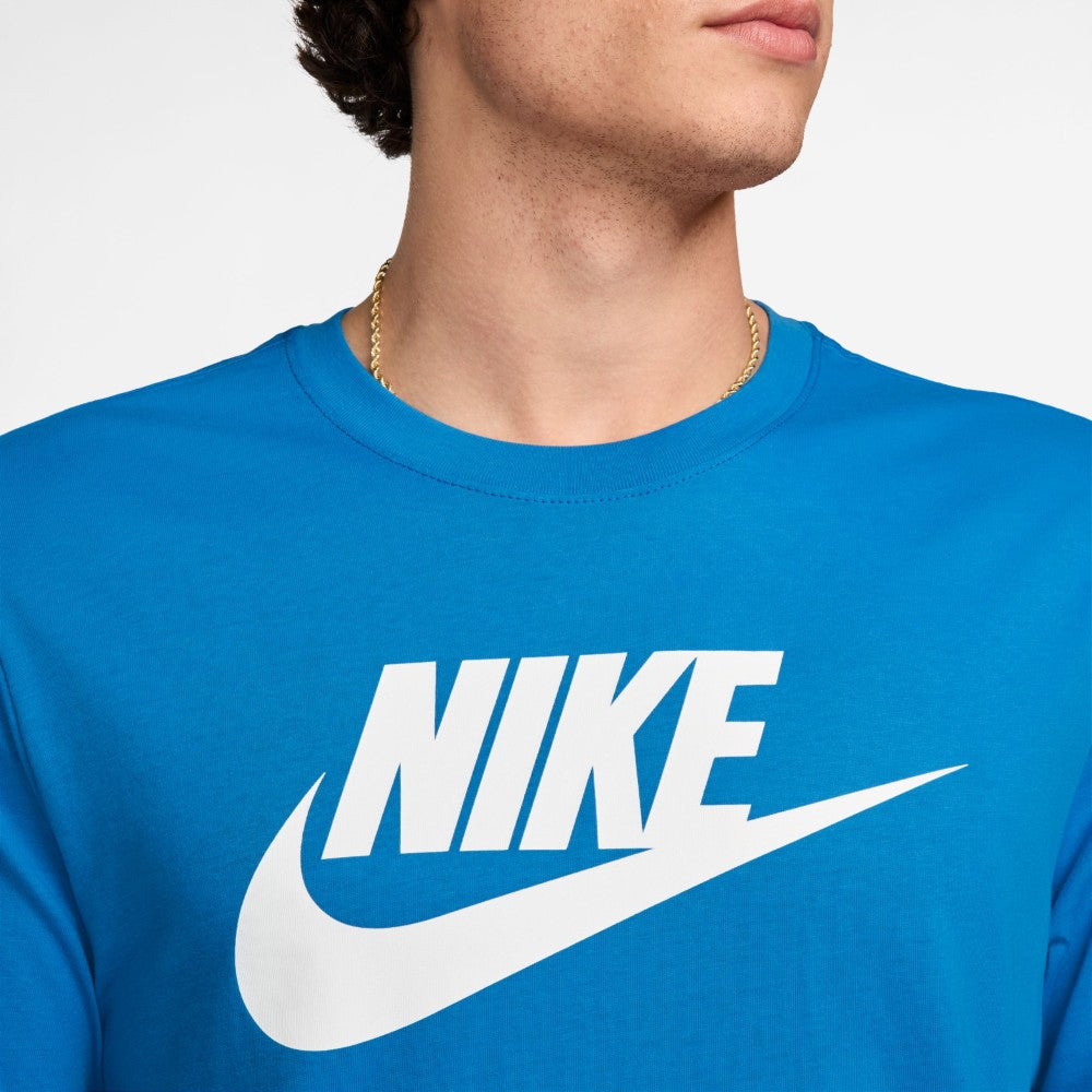 ملابس رياضية تي شيرت