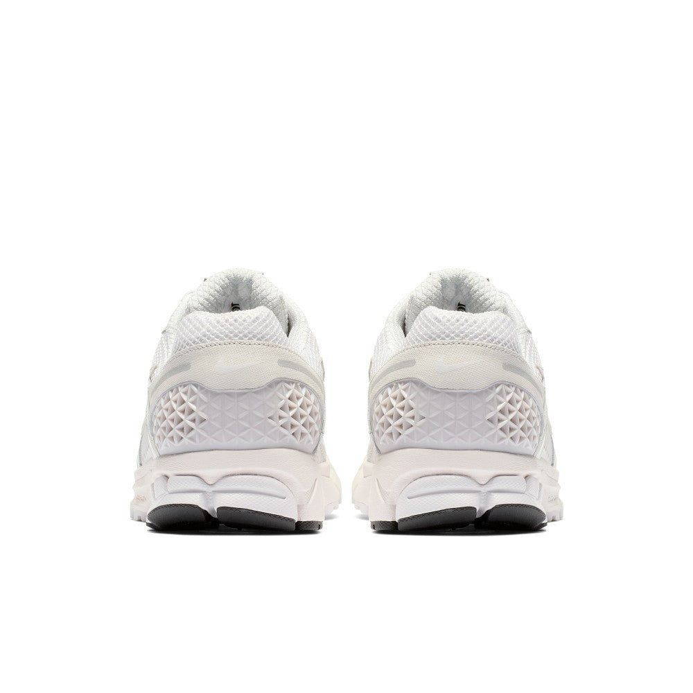 Nike Zoom Vomero 5 Lifestyle Shoes