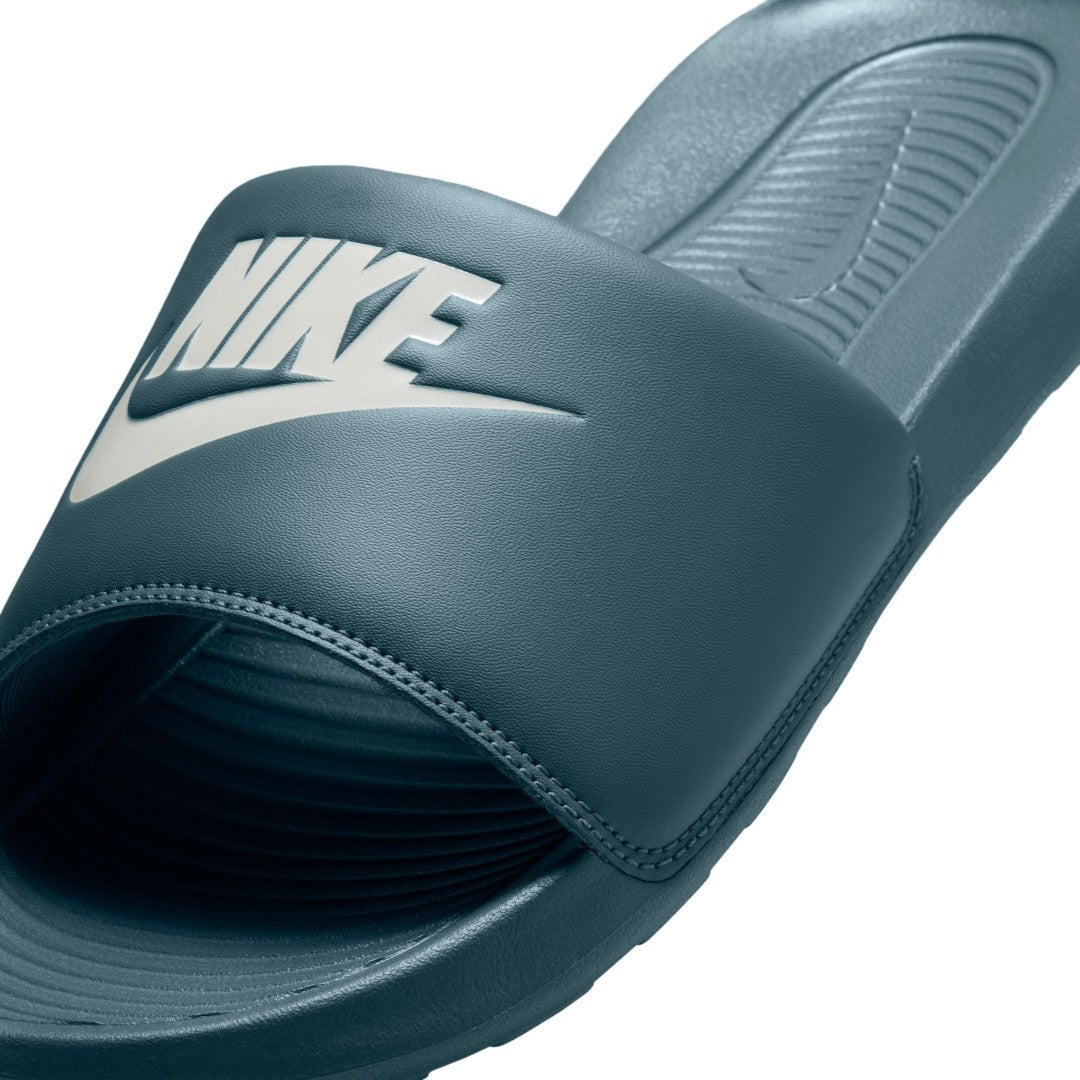 Victori One Slides