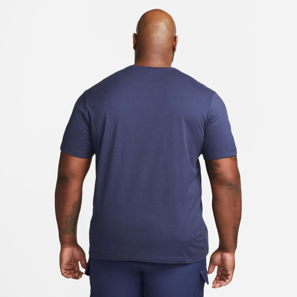 ملابس رياضية سووش تي شيرت