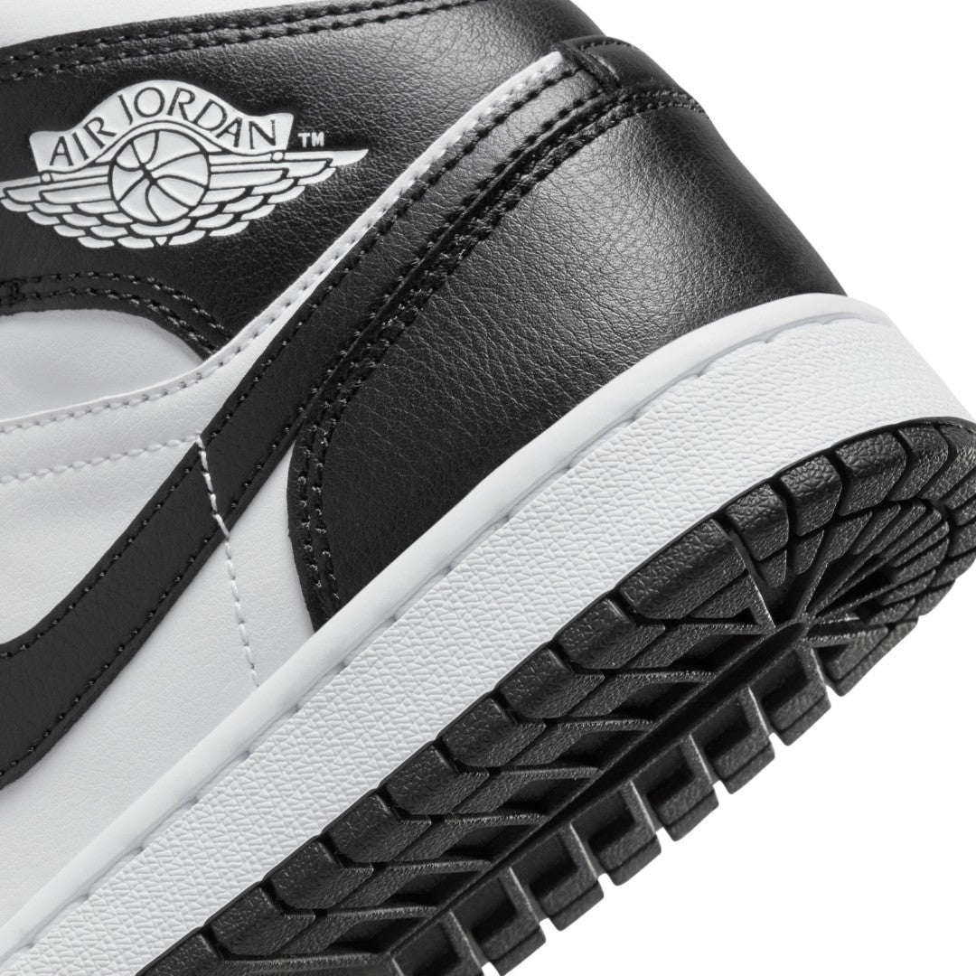 Air Jordan 1 Mid 365 Shoes