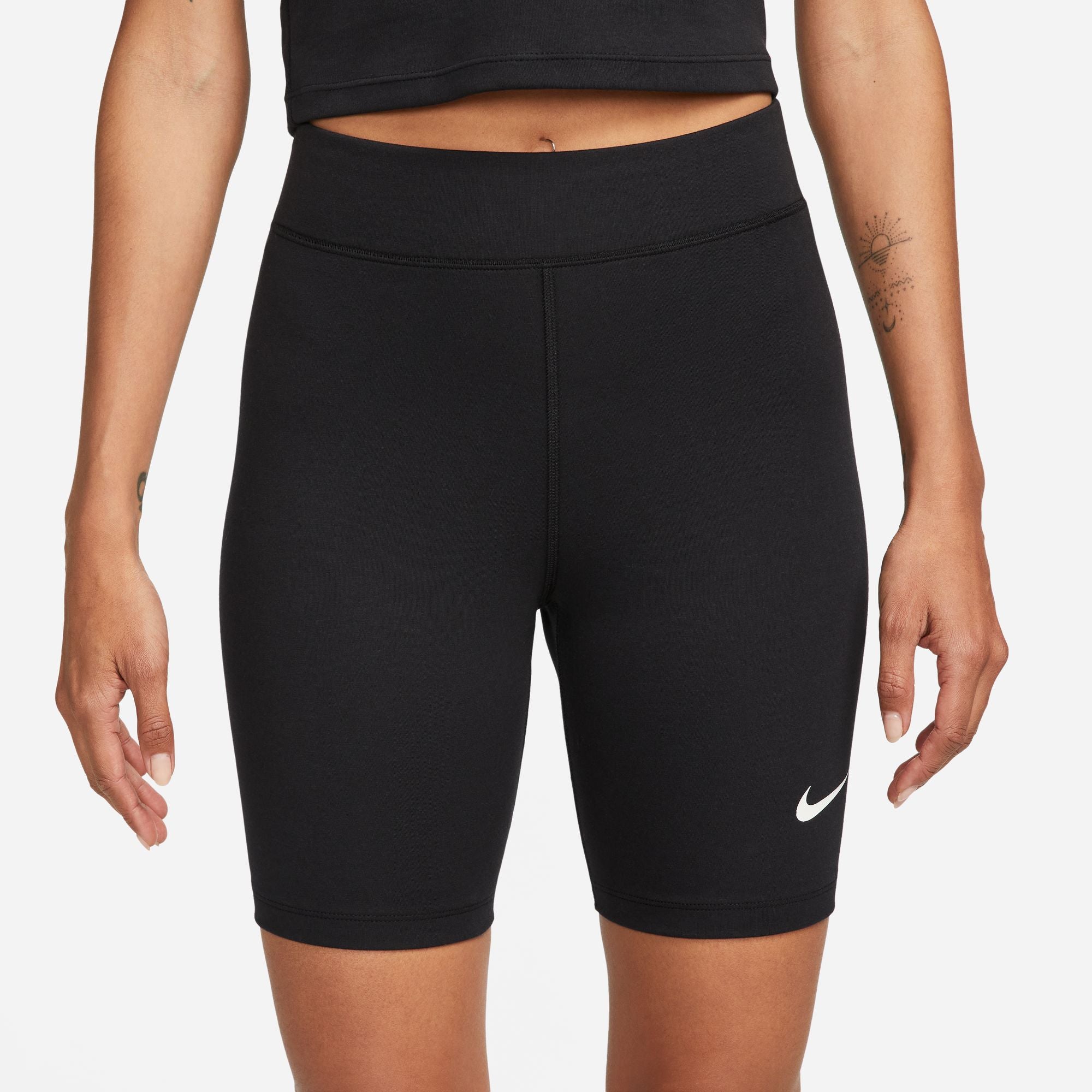 Sportswear Classic High-Waisted 8" Biker Shorts