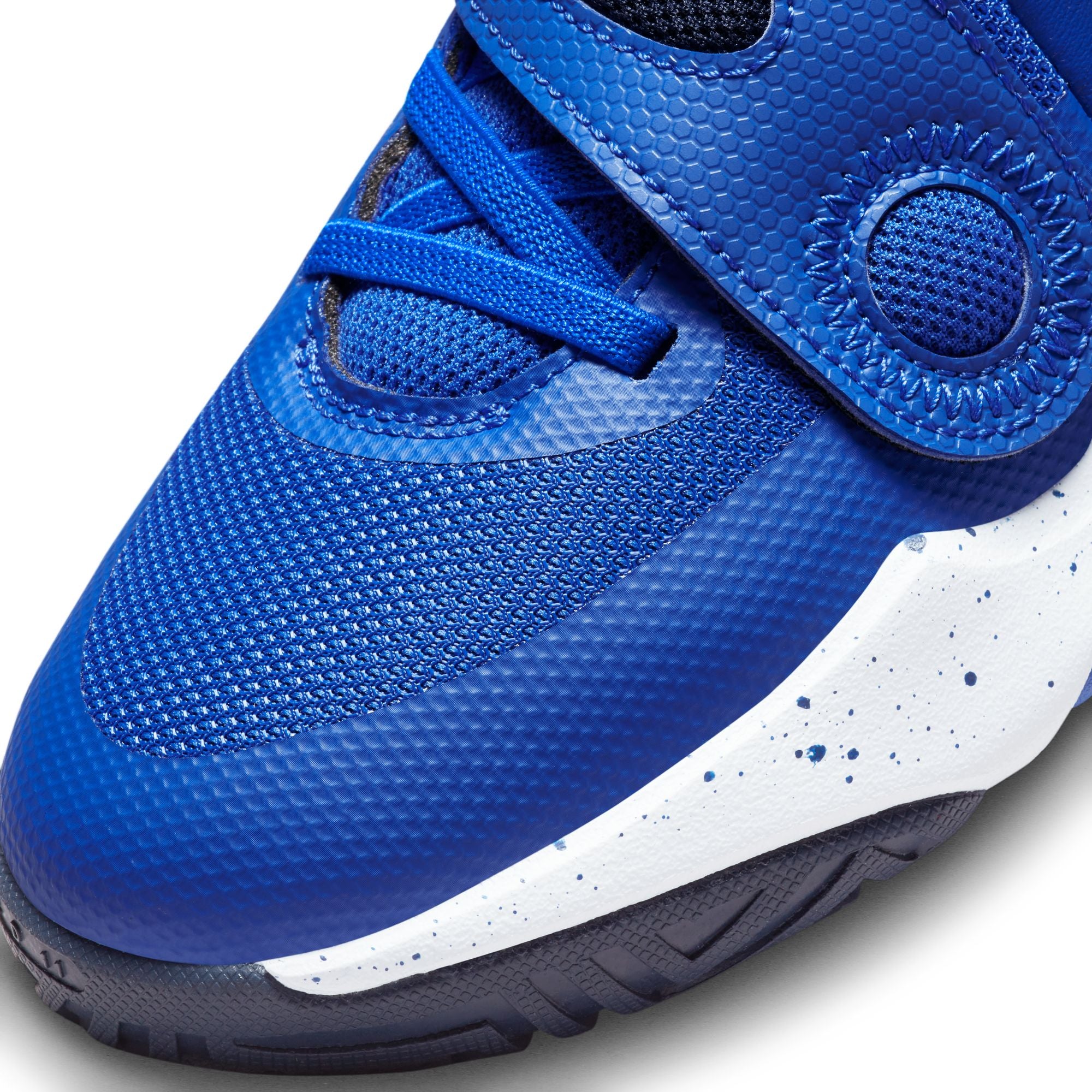 Team Hustle D 11 Big Kids' Basketball Shoes