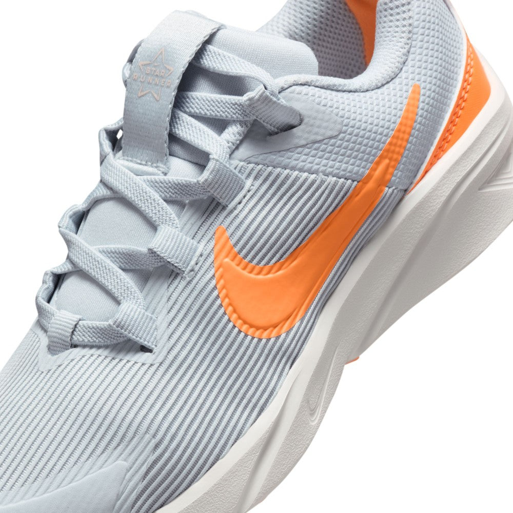 Star Runner 4 Running Shoes