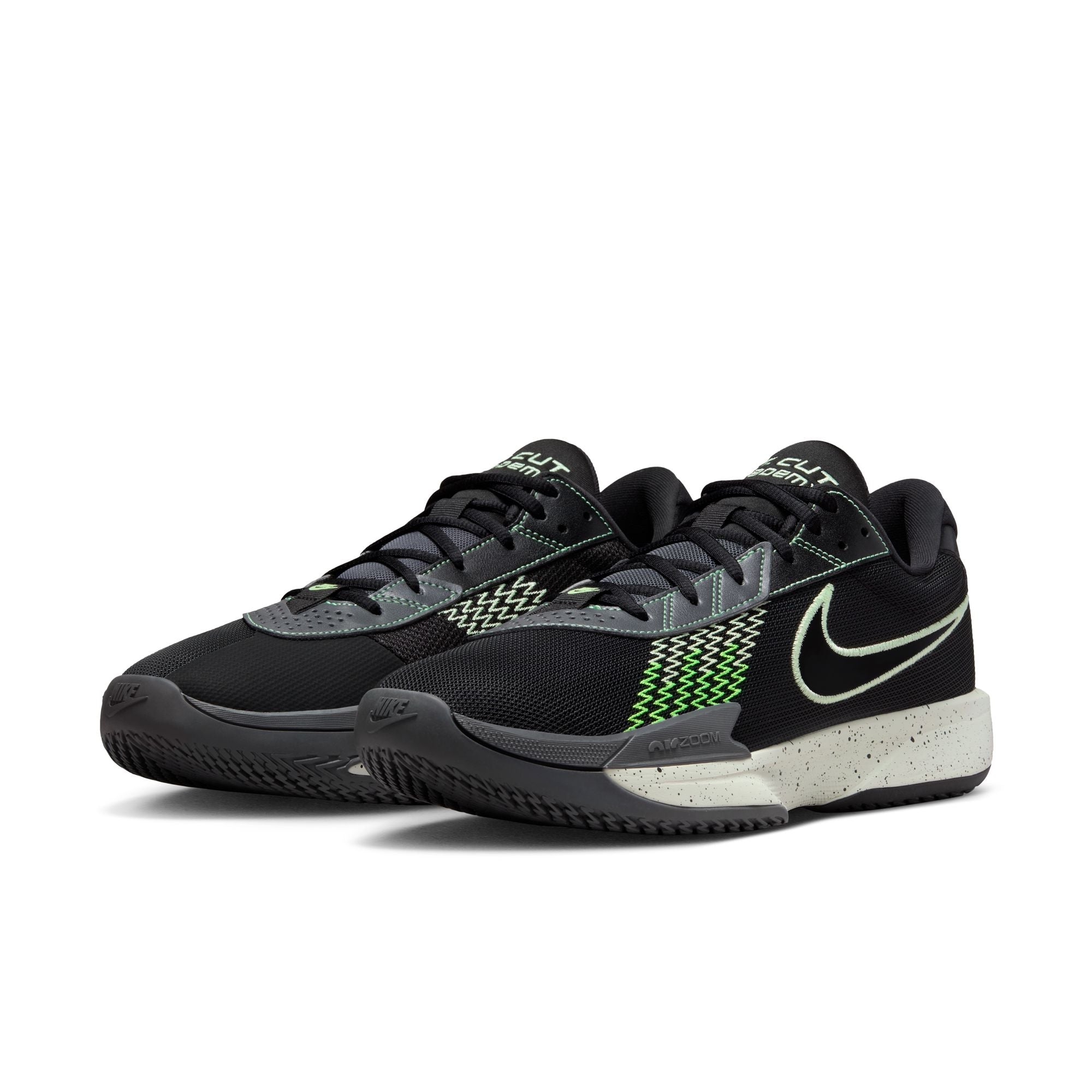 シューズ(男性用) G.T CUT ACADEMY byyou 27 Nike G.T. Cut Academy By You Custom Basketball Shoes. Nike JP
