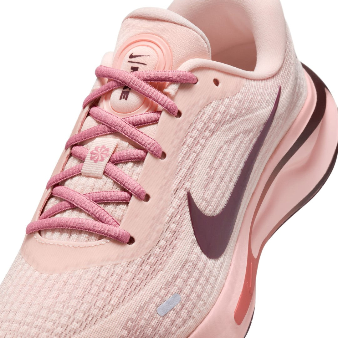 nike womens running shoes pink