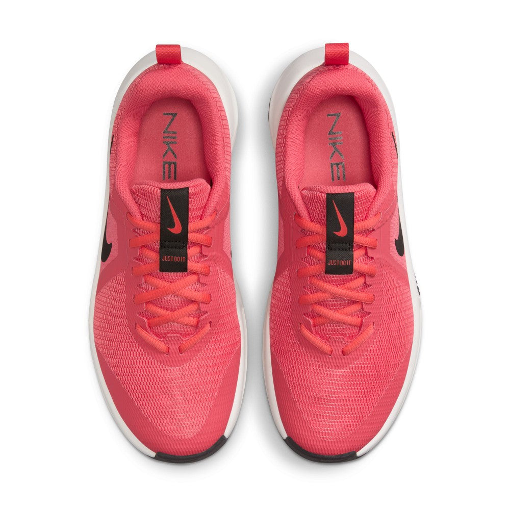 nike training mc trainers in pink