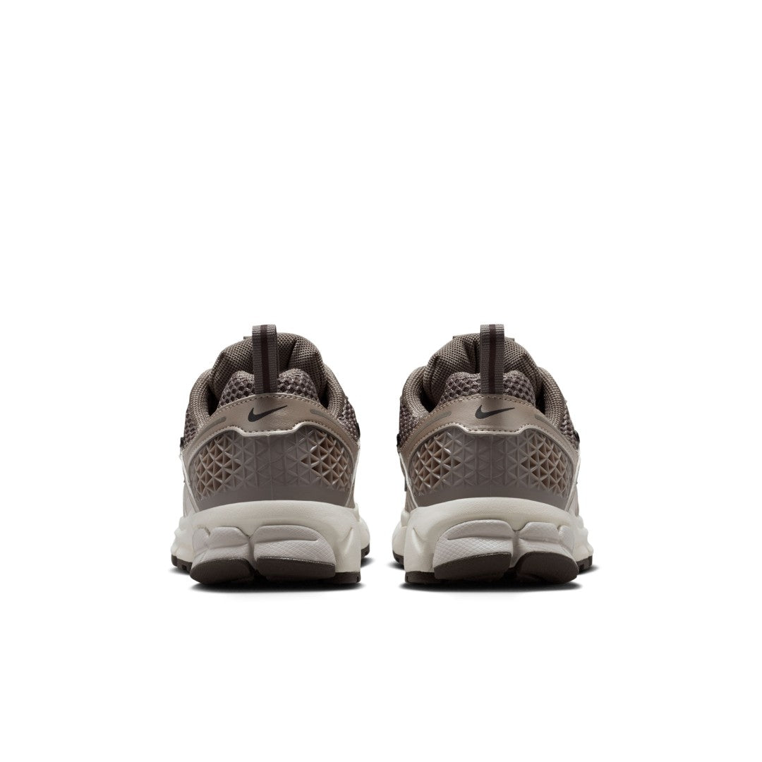 Vomero 5 Shoes
