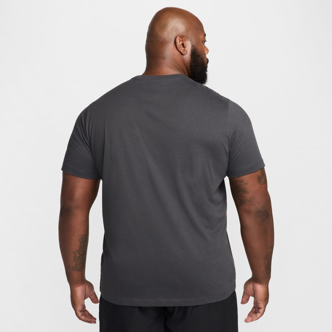 grey dri fit shirt