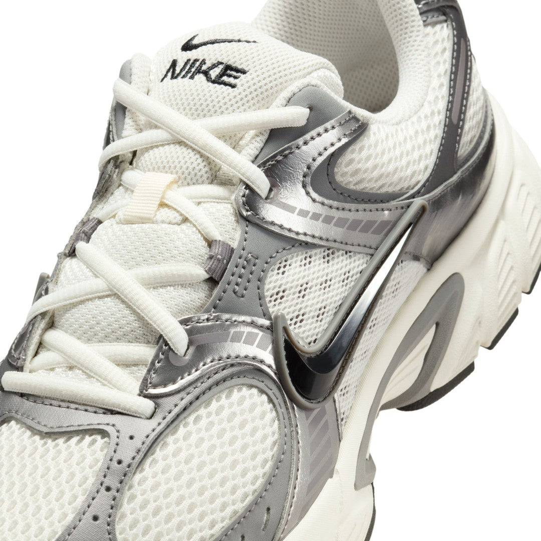 V5 RNR Shoes