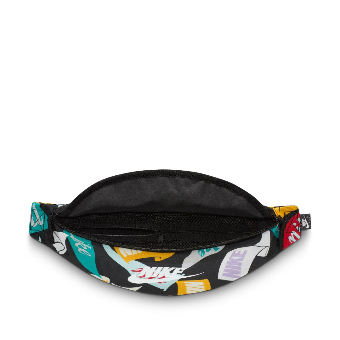 nike heritage graphic hip pack