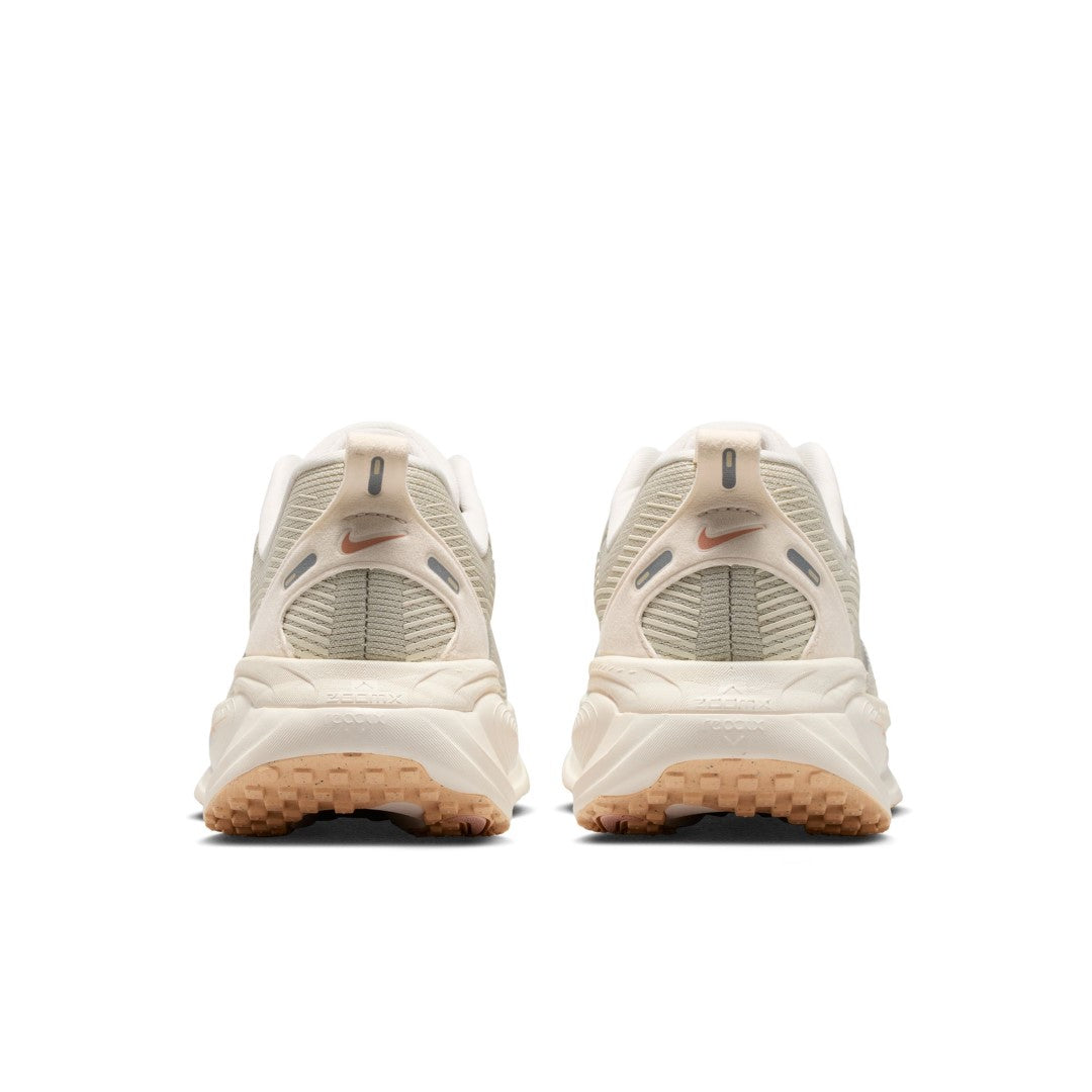 Vomero 18 Road Running Shoes