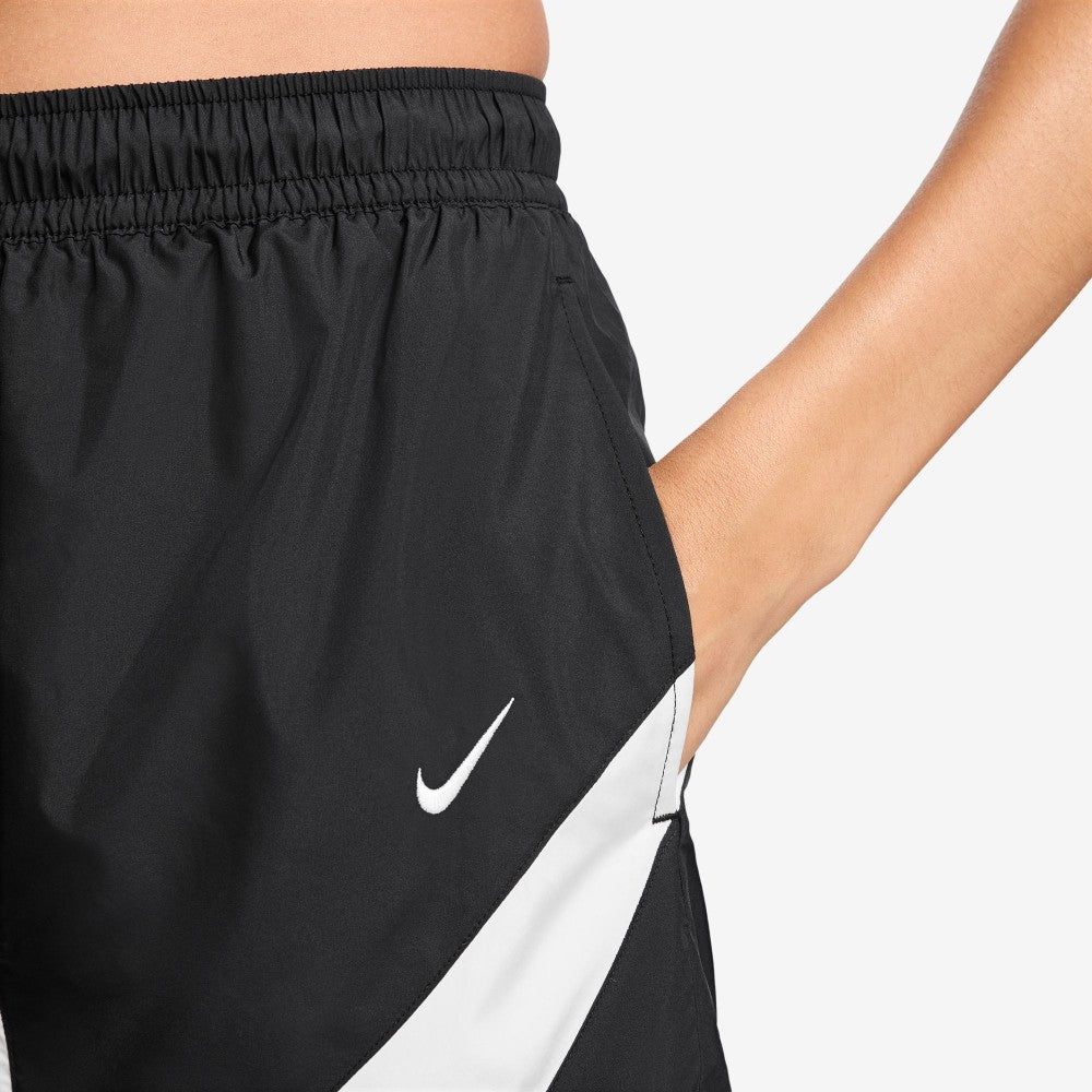 Sportswear Classic Mid-Rise 5"in  Woven Logo Shorts