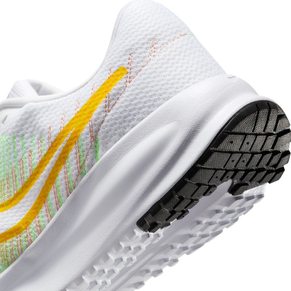 حذاء جري رود رن ديفاي