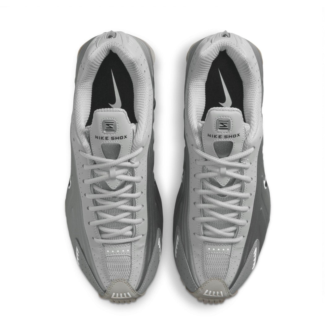 Shox R4 Shoes