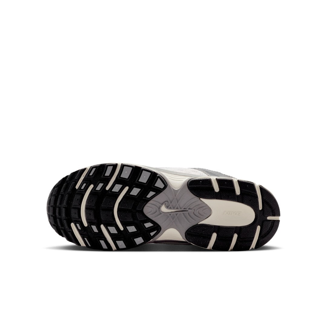 V5 RNR Shoes