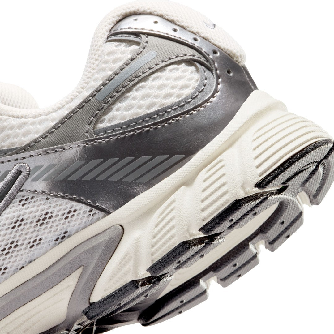 V5 RNR Shoes