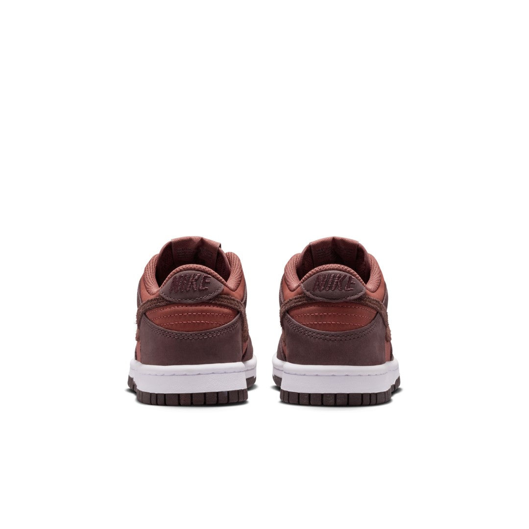 Dunk Low SE Shoes