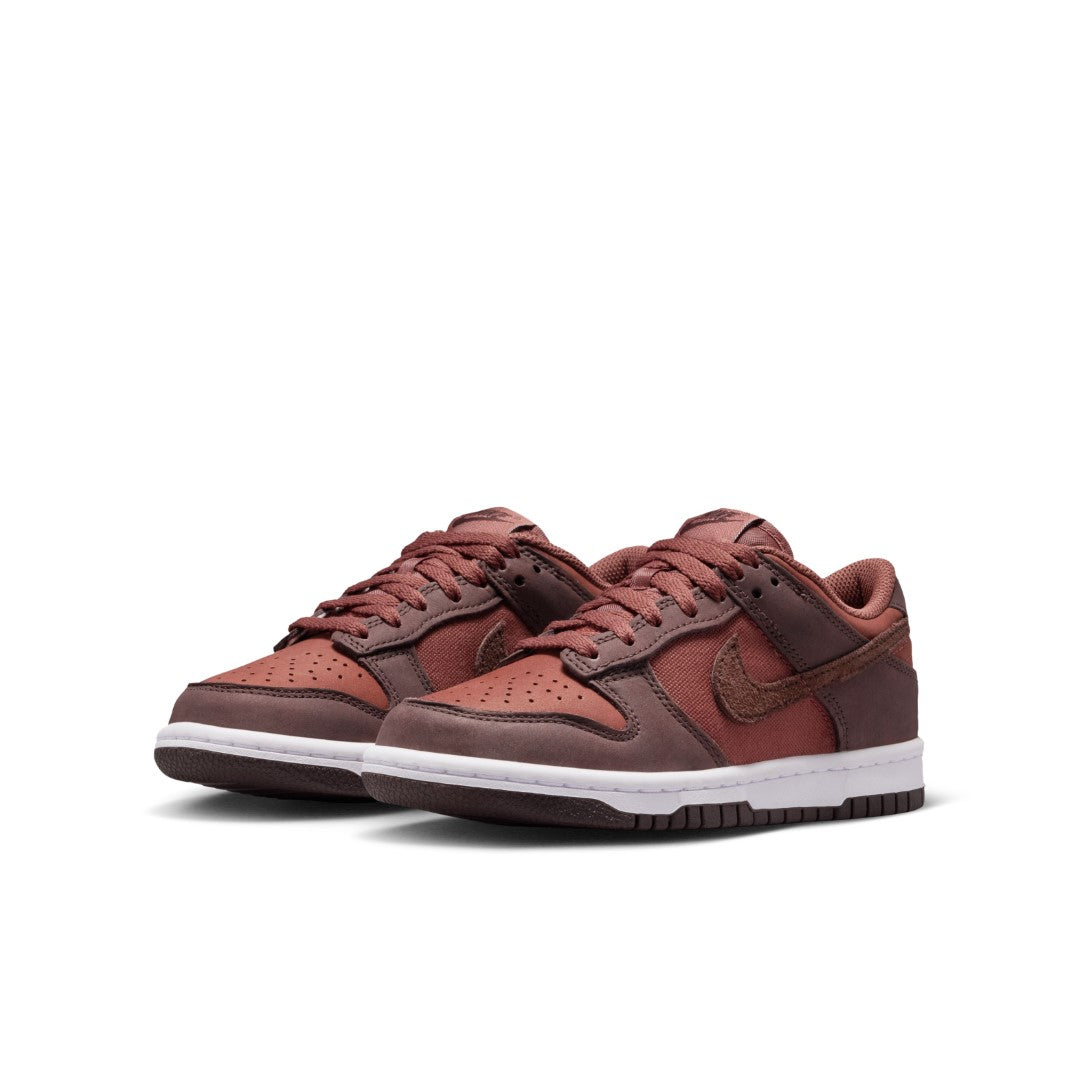 Dunk Low SE Shoes