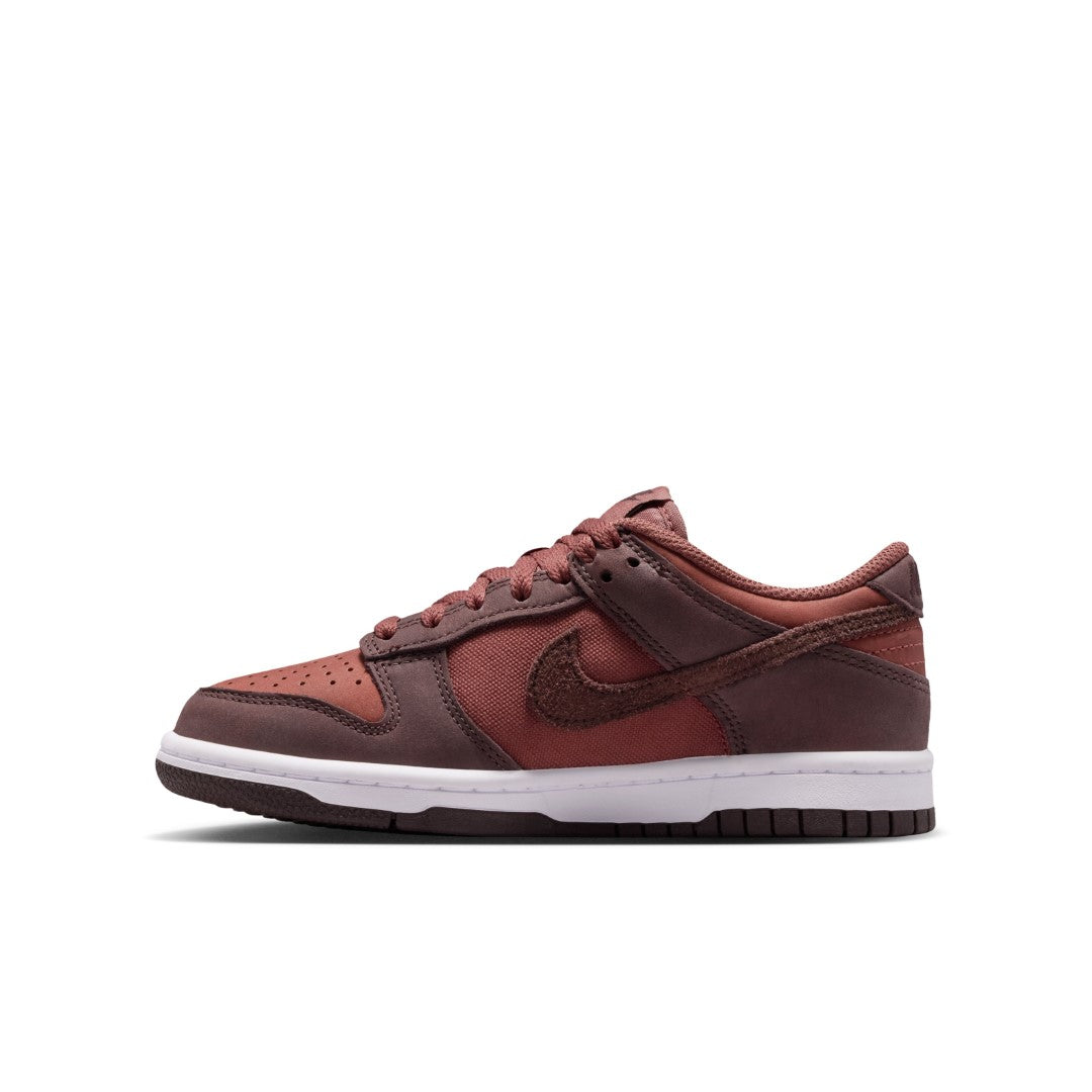 Dunk Low SE Shoes