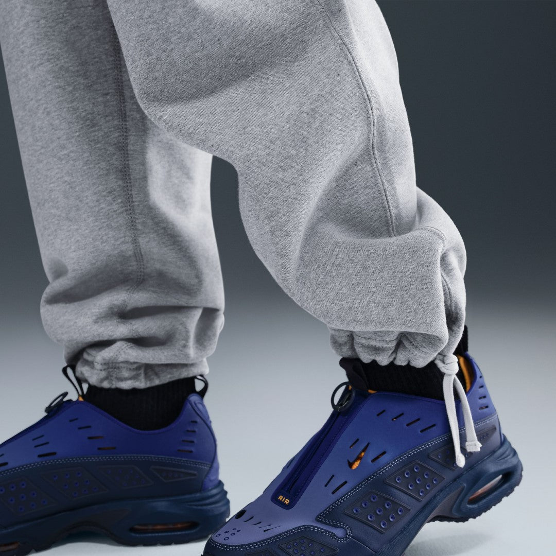 Solo Swoosh Brushed-Back Open-Hem Fleece Pants