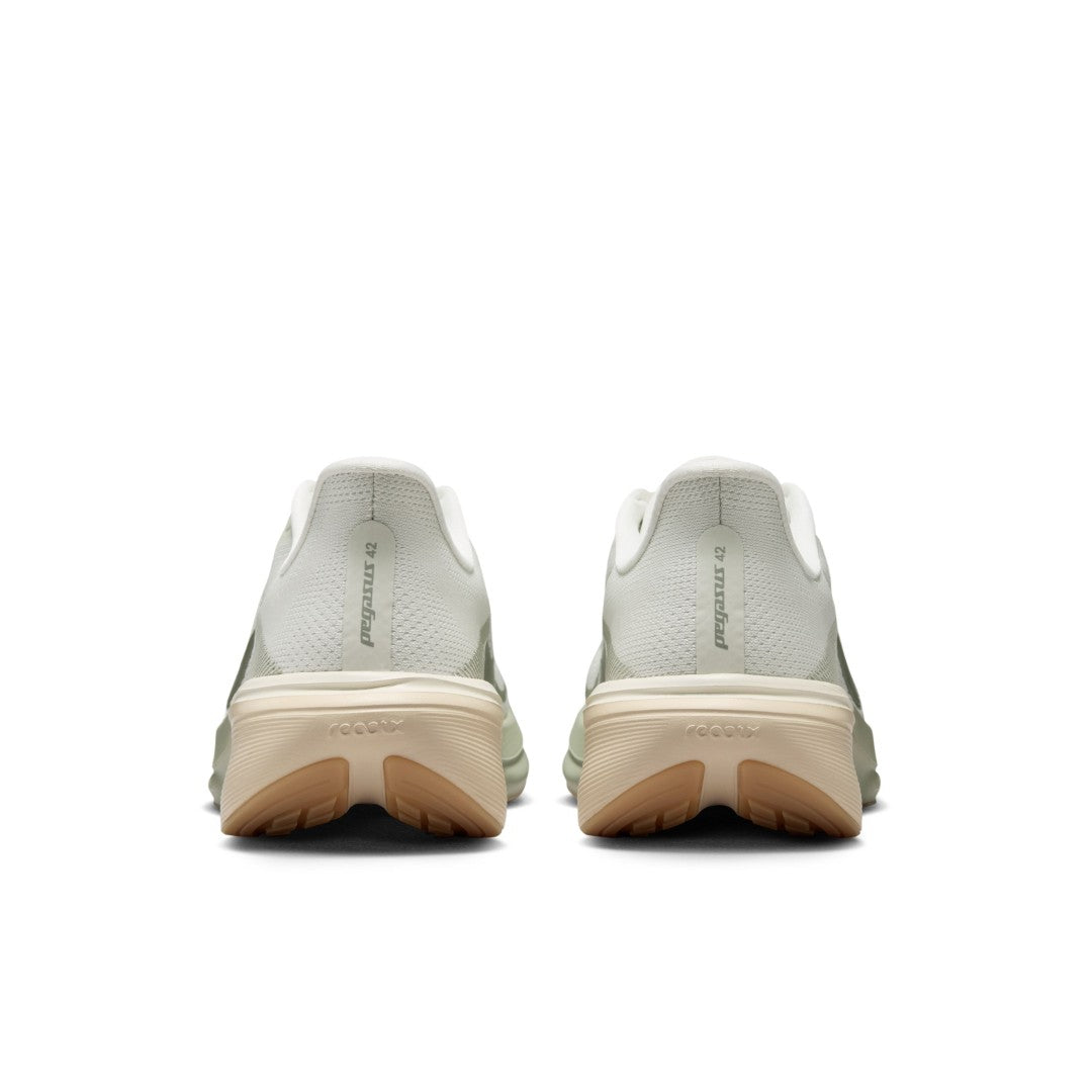 Pegasus 42 Road Shoes