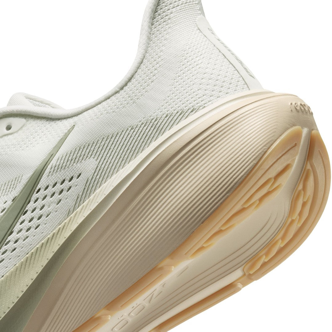 Pegasus 42 Road Shoes