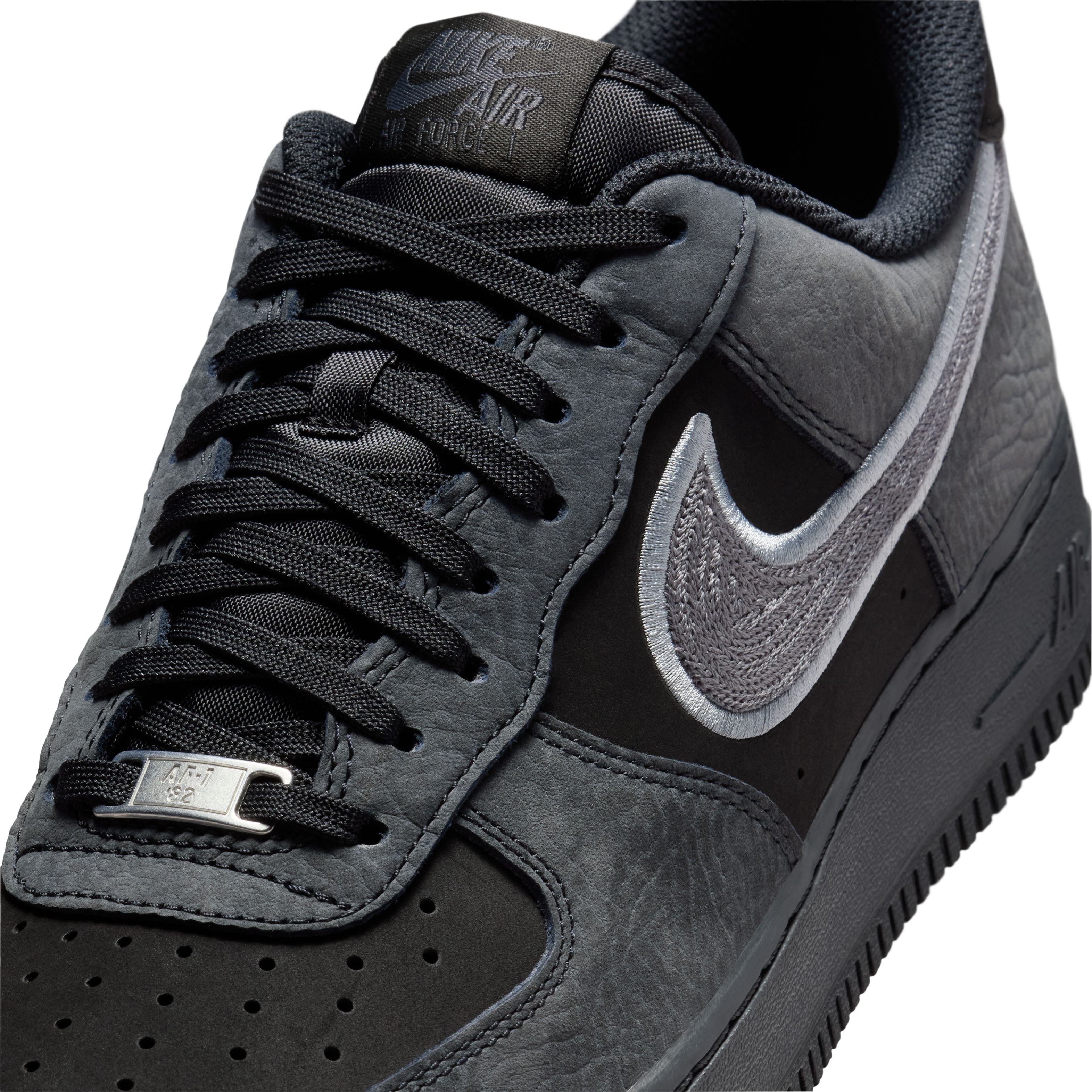 Air Force 1 '07 LV8 Shoes