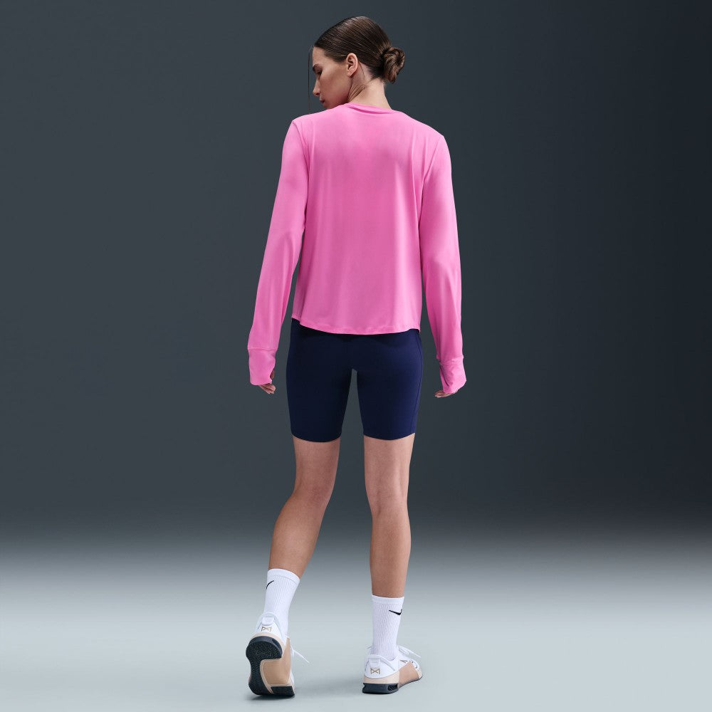 تي شيرت كلاسيكي Dri-FIT بأكمام طويلة 