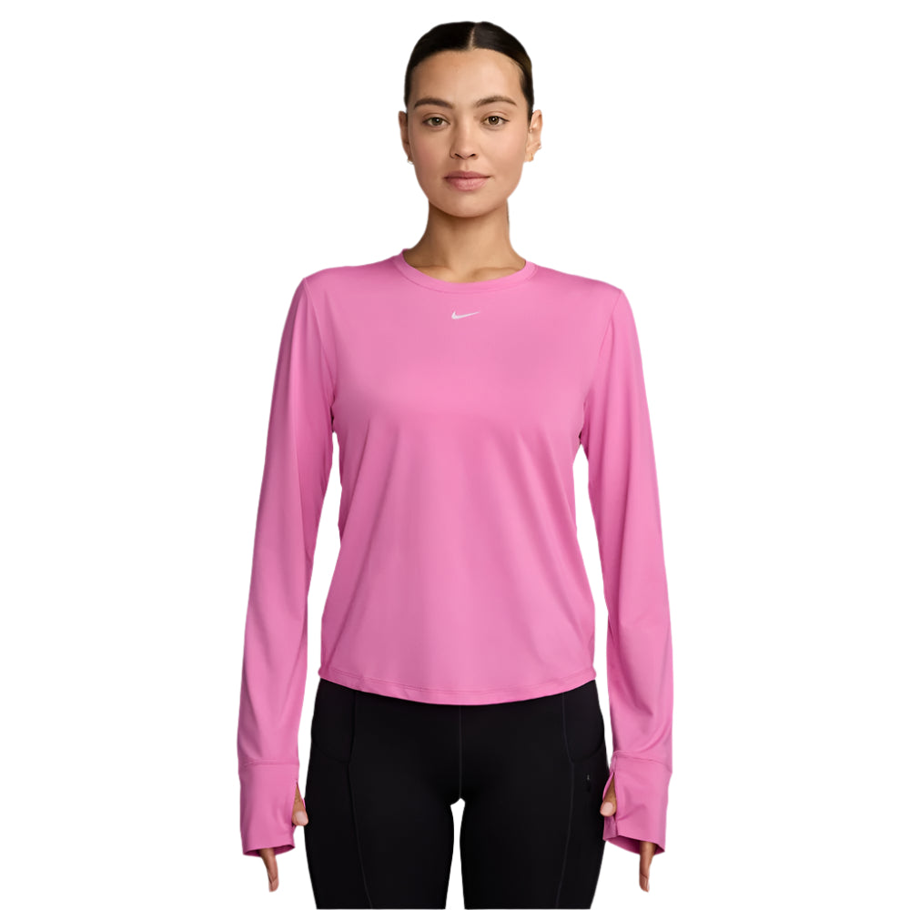 تي شيرت كلاسيكي Dri-FIT بأكمام طويلة 