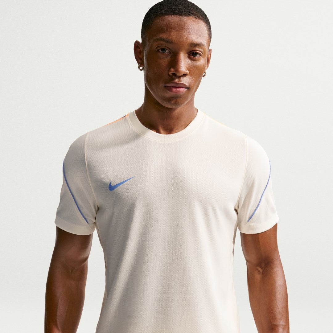 Strike Dri-FIT Short-Sleeve Soccer Top
