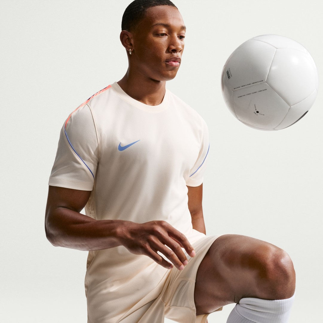 Strike Dri-FIT Short-Sleeve Soccer Top