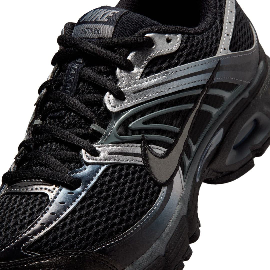 Air Max Moto 2K SE Shoes