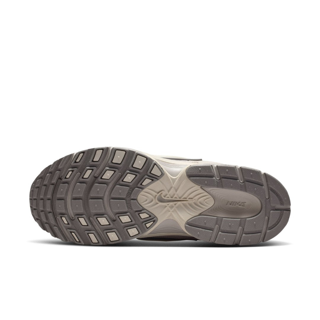 V5 RNR Shoes