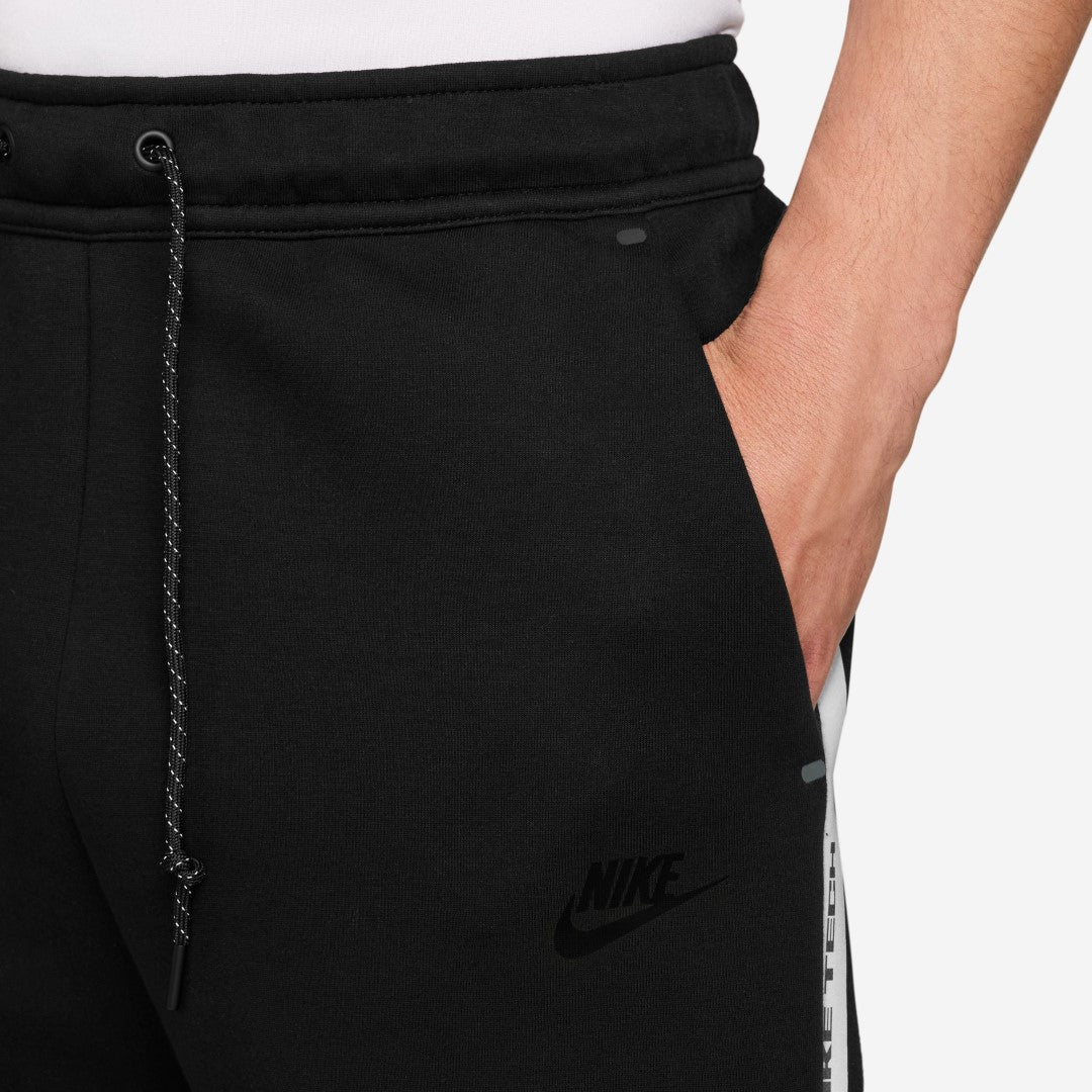 Tech Reflective Fleece Joggers