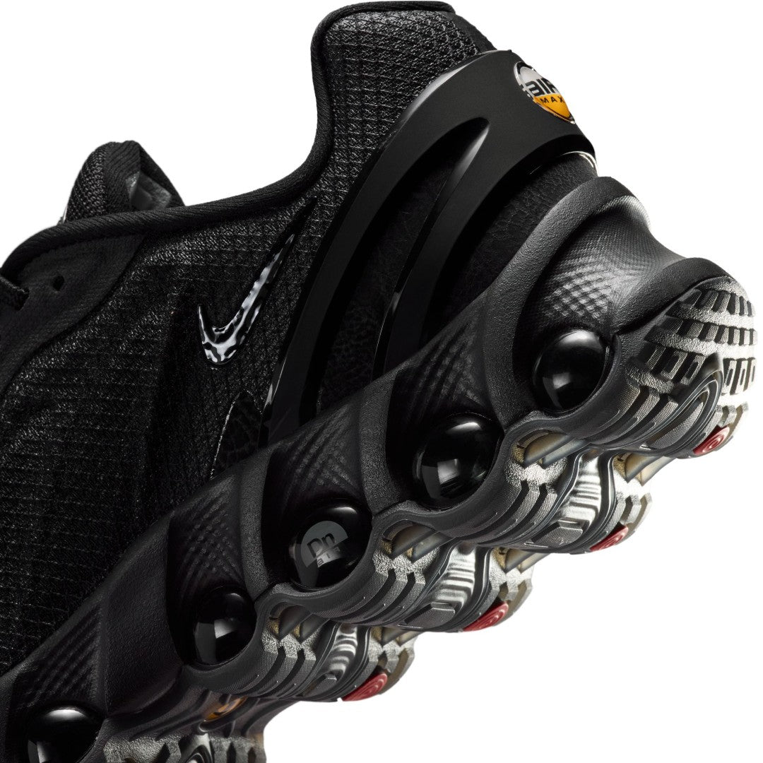 Air Max Dn8 SE Shoes