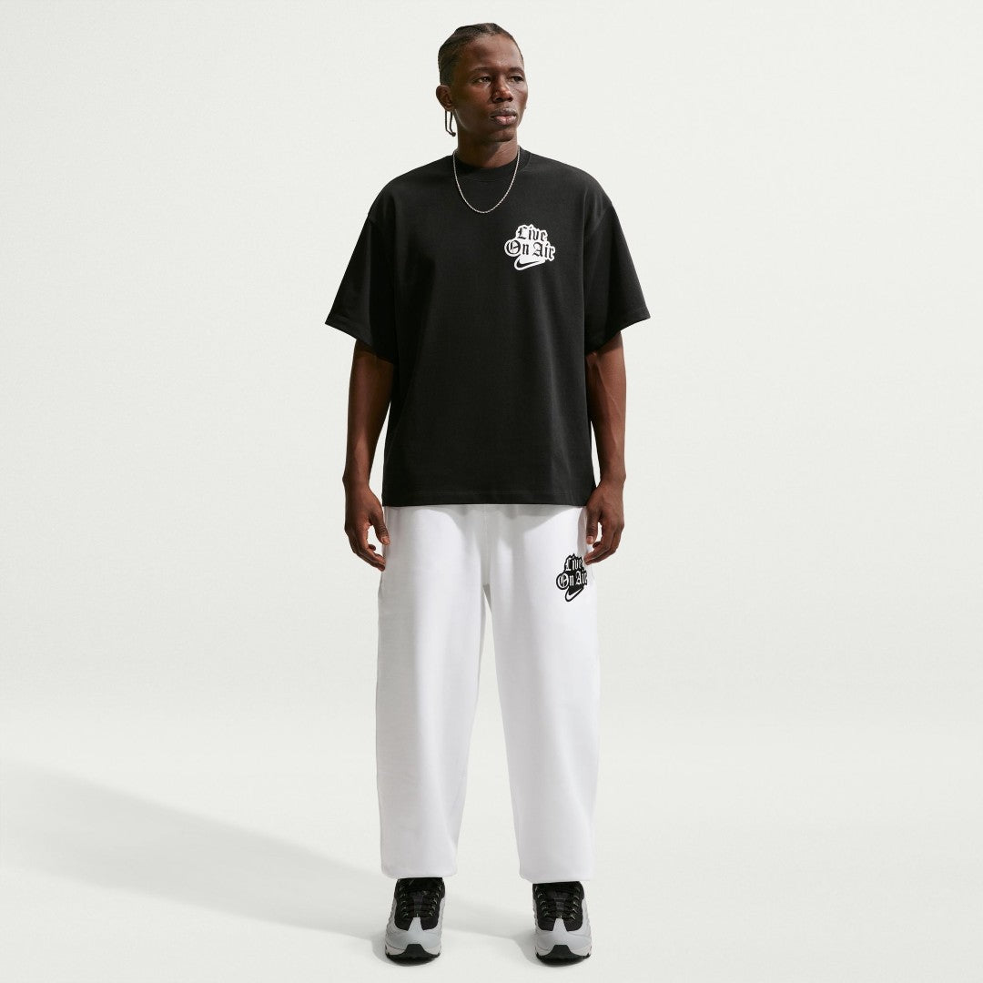 Solo Swoosh Graphic T-Shirt