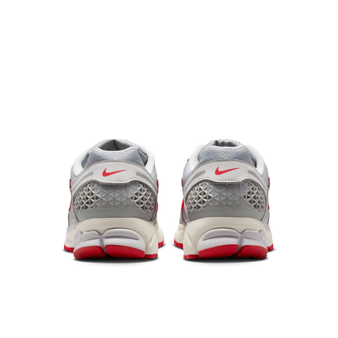Zoom Vomero 5 SE Shoes