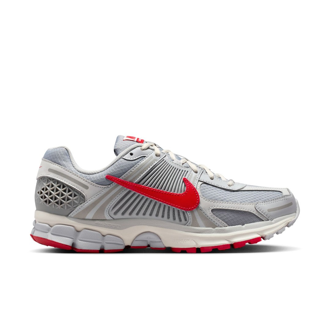 Zoom Vomero 5 SE Shoes
