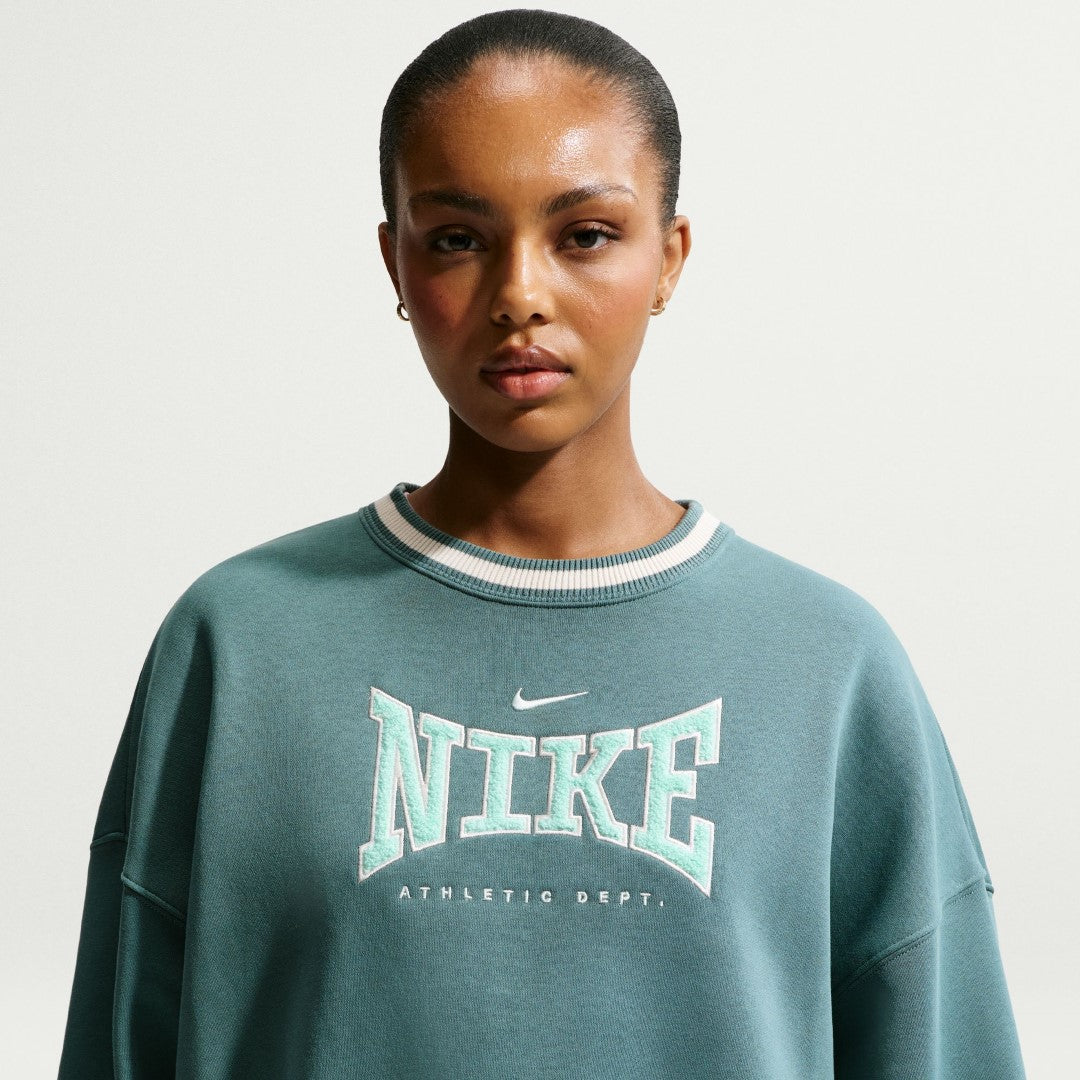 Sportswear Phoenix Fleece Oversized Graphic Crew-Neck Sweatshirt