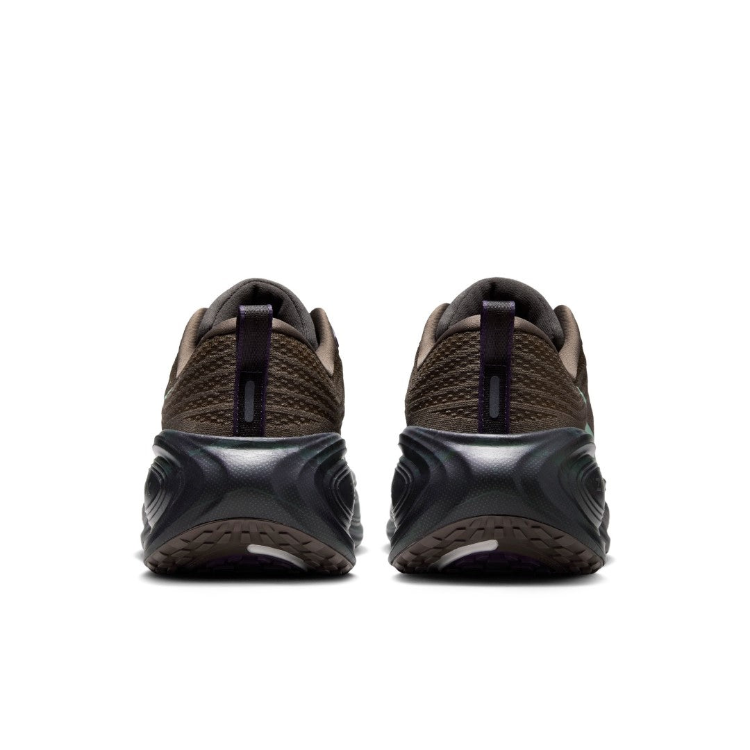 Vomero Plus Road Running Shoes