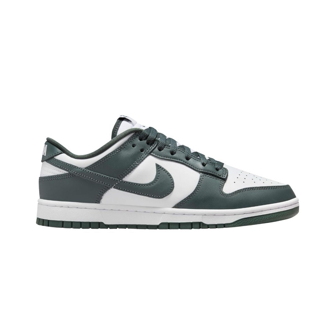Dunk Low Retro Lifestyle Shoes