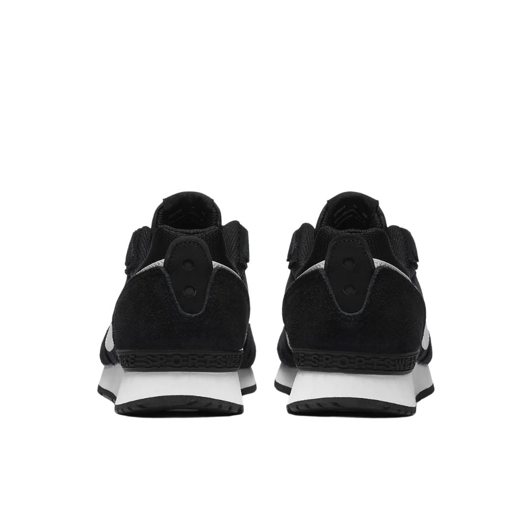 Venture Runner Lifestyle Shoes