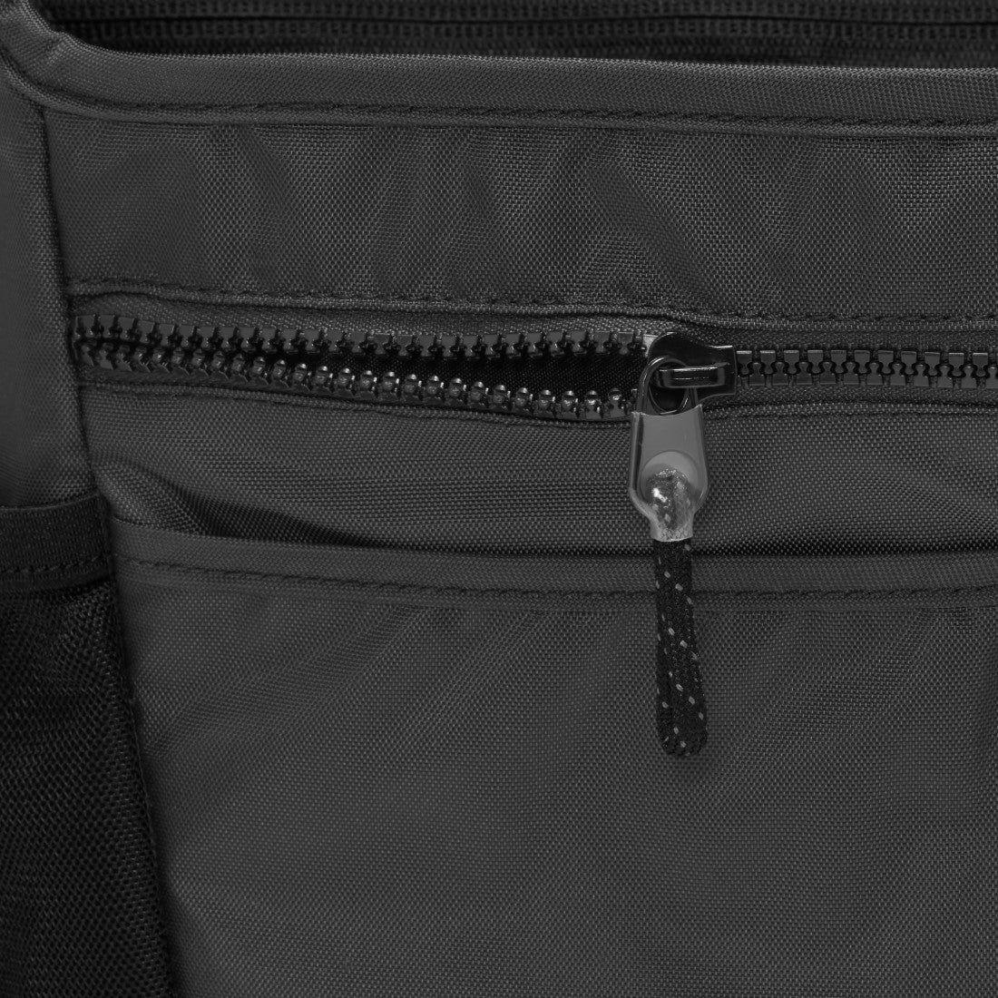 Essentials Messenger Cross Bag