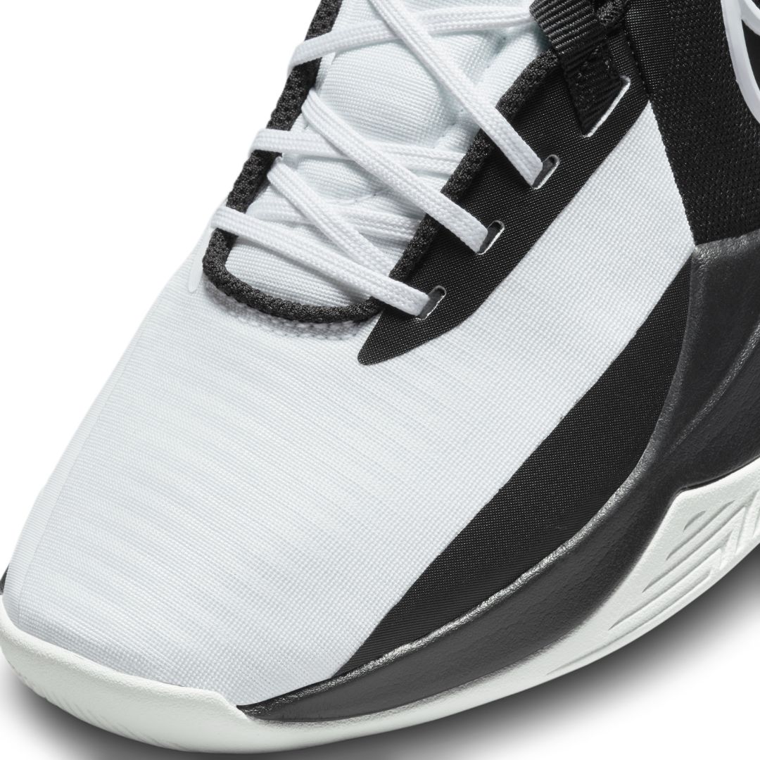 Precision 6 Basketball Shoes