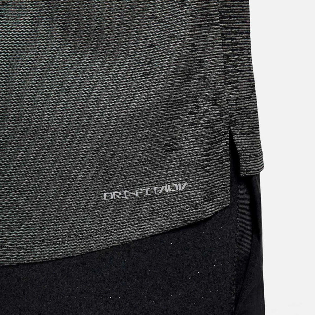 Dri-FIT ADV Run Division Techknit T-Shirt